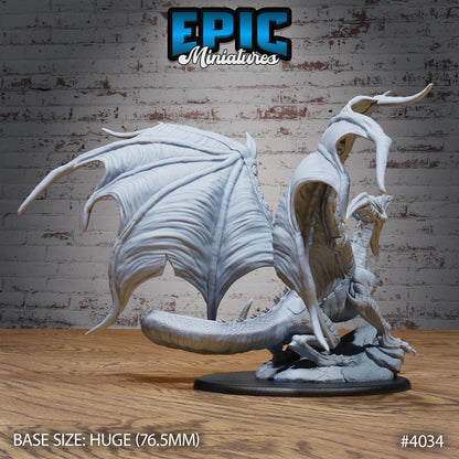 Pterosaur Dragon Miniature (Huge) | Premium DnD Miniatures | High Quality Resin | Wyrm, Wyvern, Wings, Lizard, Attack, Enemy, Dinosaur