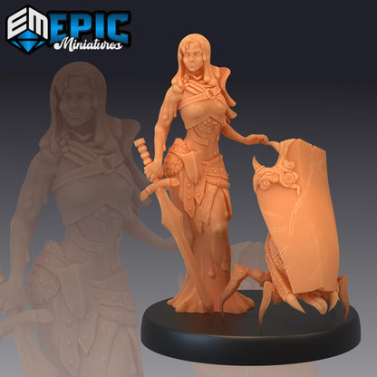 Slime Heroine (Medium) | #052 - Cruel Marshes - EPIC Miniatures | Female, Woman, Paladin, Shield, Ooze, Goo, Cruel Marshes, Epic Miniatures