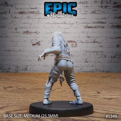 Zombie Villagers (Medium) | #121 - Bloody Night | EPIC Miniatures | High Quality Premium Resin