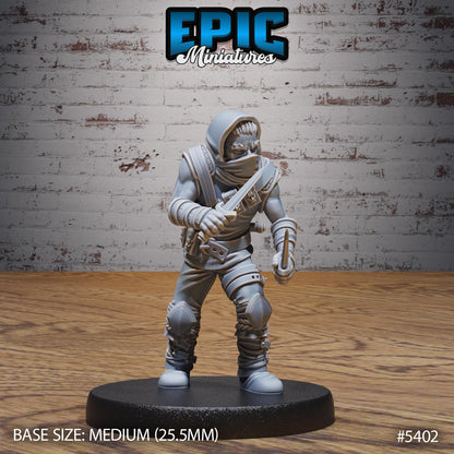 Bandits v2 (Medium) | #122 - Wild Bandits by EPIC Miniatures | High Quality Premium Resin | Mage, Builder, Building, NPC, Extras, Rogue