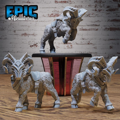 Goat Mount (Saddle or No Saddle) (Large) | #122 - Wild Bandits by EPIC Miniatures | High Quality Premium Resin | Beast, Animal, Mount, Rider