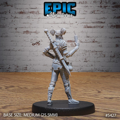 Raider Female (Medium) | #122 - Wild Bandits by EPIC Miniatures | High Quality Premium Resin | Eyepatch, Pirate, Bandit, Bad, Enemy, Woman