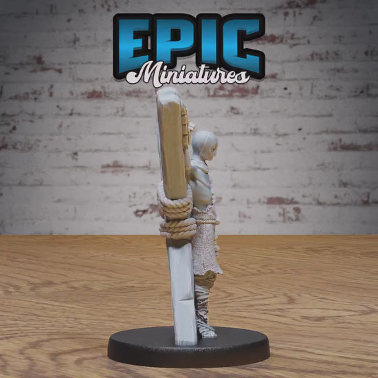 Old Prisoner v2 (Medium)| Premium DnD Miniatures | High Quality Resin | D&D RPG | EPIC | Hood, Slave, X Cross, Tortured, Jail, Abyss, Cell